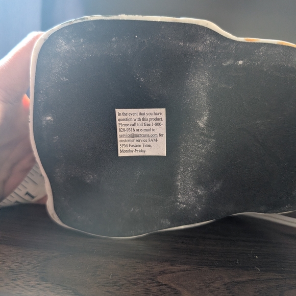 Charming Snowy Village Restaurant - Picture 5 of 6